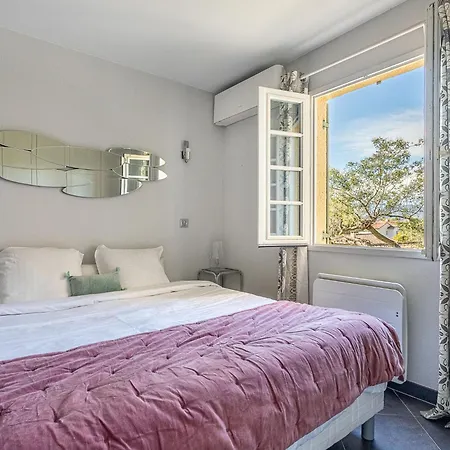 Lejlighed Le Clos Sainte Anne-2 By Interhome Saint-Tropez