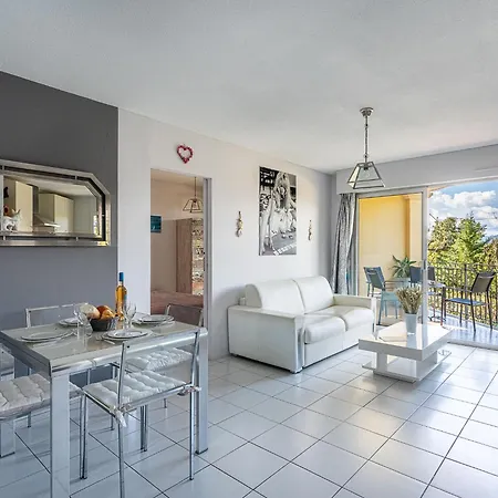 Le Clos Sainte Anne-2 By Interhome